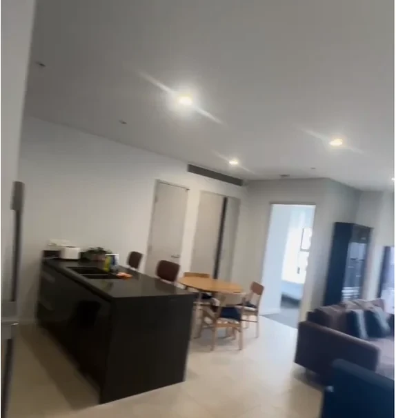 42 Church Ave