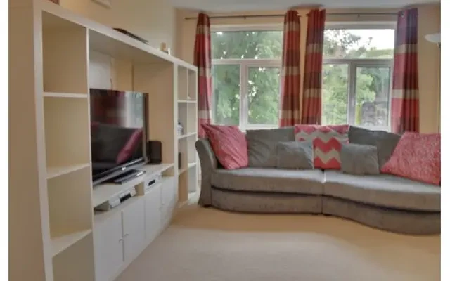 Hampton Park, Bristol BS6 6LL 3