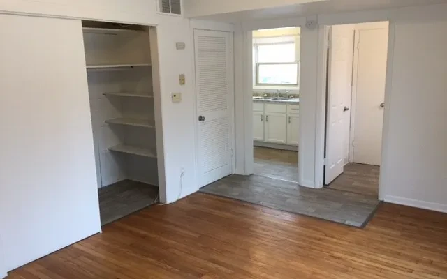 704 W. Stoughton 1