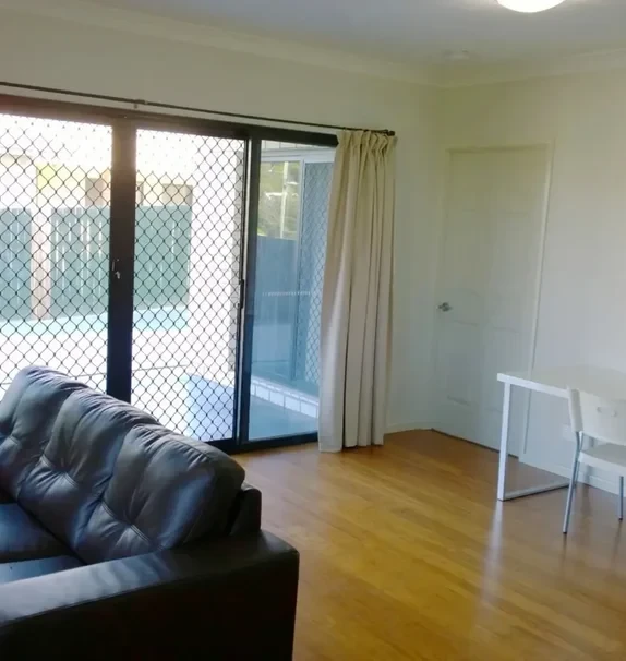 14 Beechcroft St