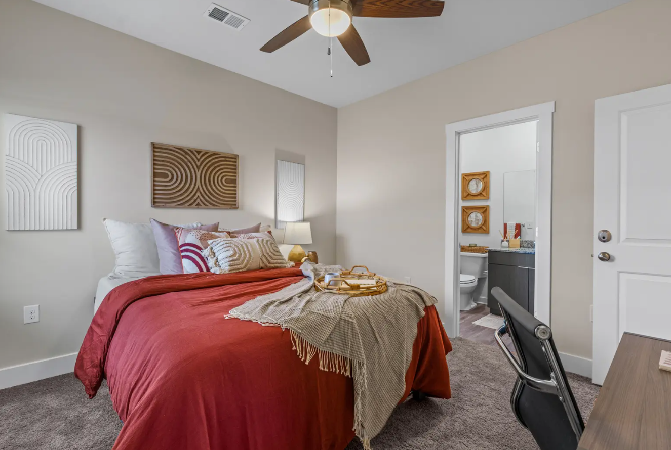 3 Bed 3 Bath Cypress