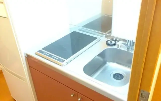 レオパレスヴィクトワール 1