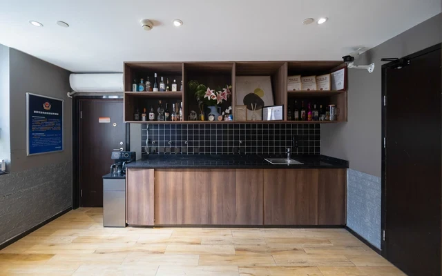 Zhongguancun Liudaokou Metro Station Store - CJIA Apartment 4