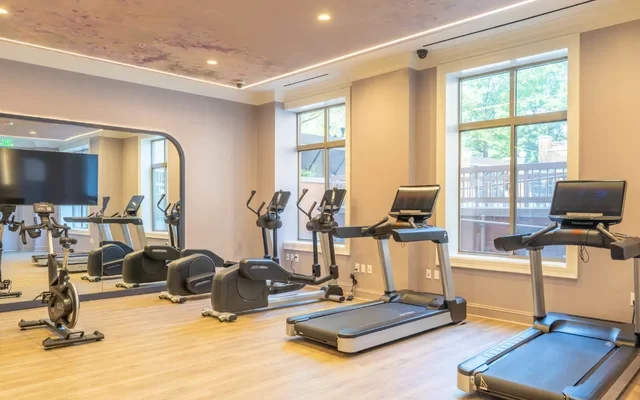 The Reserve at Clarendon Centre Apartments 1