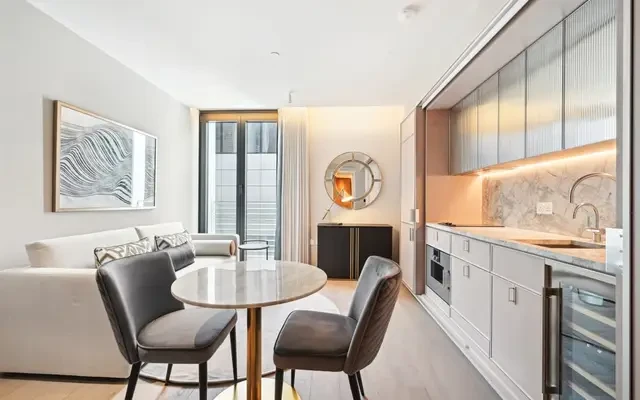 Hanover Square, Mayfair, W1S 4