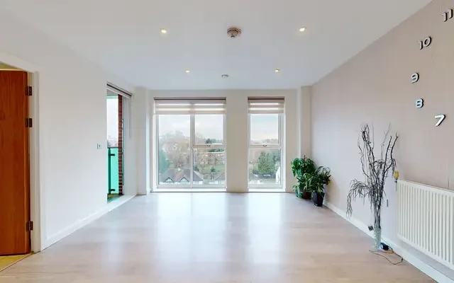 Matthews Close 12376# 2