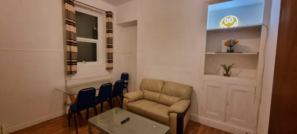 King Edwards Road, Swansea SA1 2