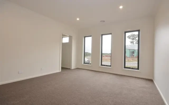 8 Appleford Court, Brown Hill 4