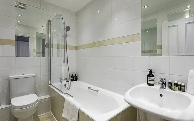 Warwick Avenue 12555# 3