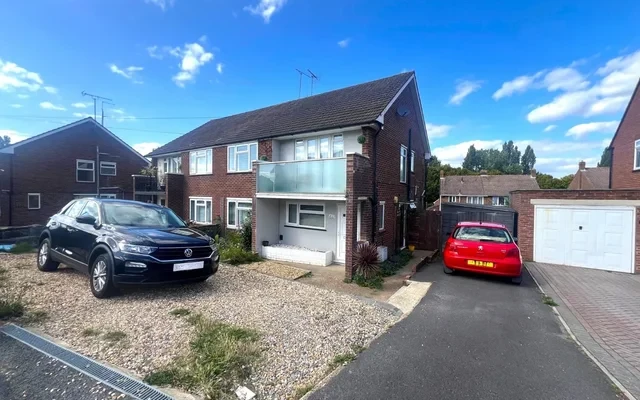 ST-Woodmill Lane 1