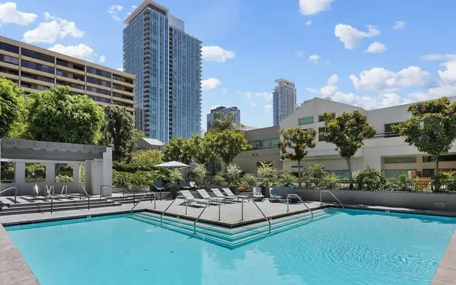 The Met Apartments Los Angeles 1