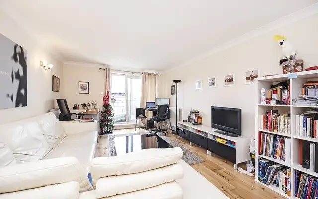 Admiral Walk, Royal Oak, W9 0