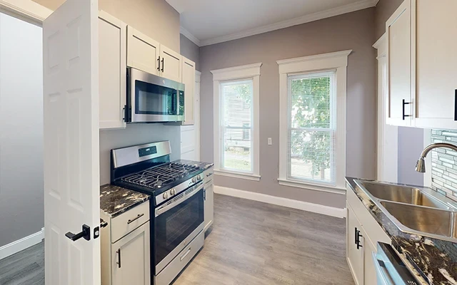 233 Amherst Avenue 3