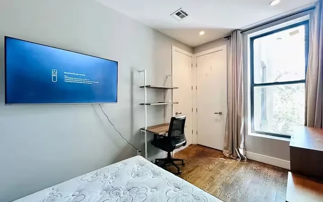 104 Rogers Avenue, Brooklyn - ニューヨークの学生向け宿泊施設 - 4 bed 2 bath