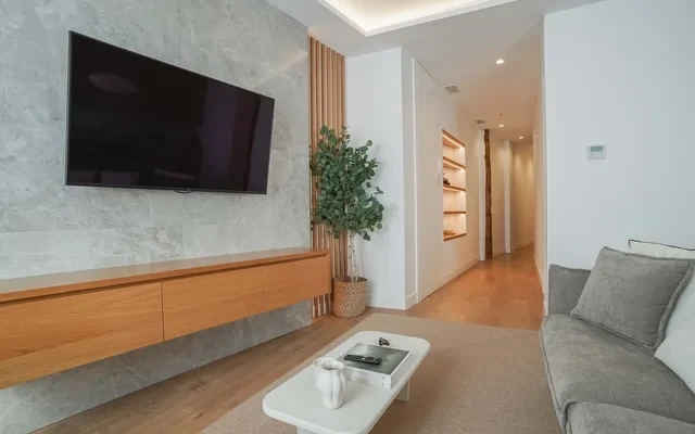 Spacious apartment-3Bedrooms 3Baths-Palacio 4