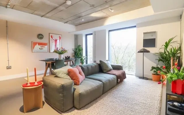 Thomas Street 30558# 4