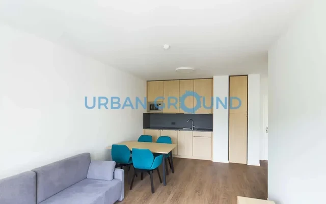 Furnished 2 Room Apartment, gym & concierge - Mitte 1