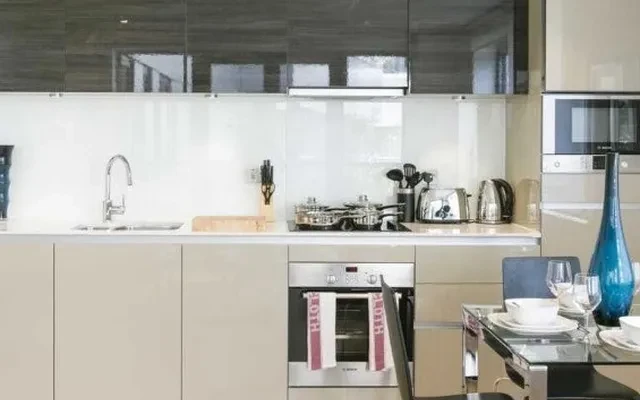 LH-Fizzy Canning Town 4