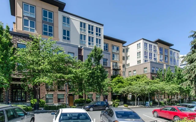 Alcyone Apartments 1