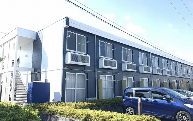 レオパレス南国１番館 0