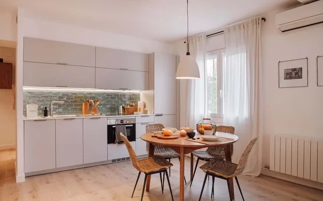 Casares - 1 bedroom in Gracia 4