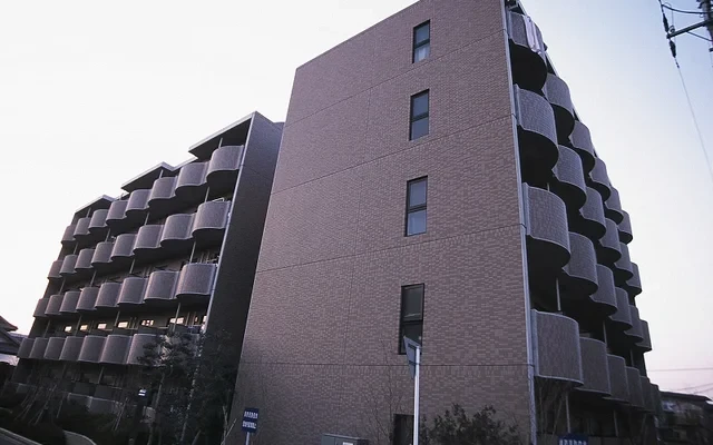 レオパレスパティオ 1