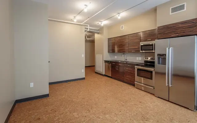 Iconic Living at The 9 4