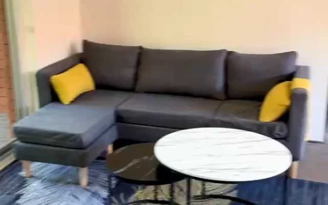 37 Meeks St 0