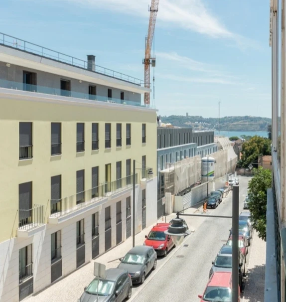 Sunny 1-bedroom apartment in Ajuda