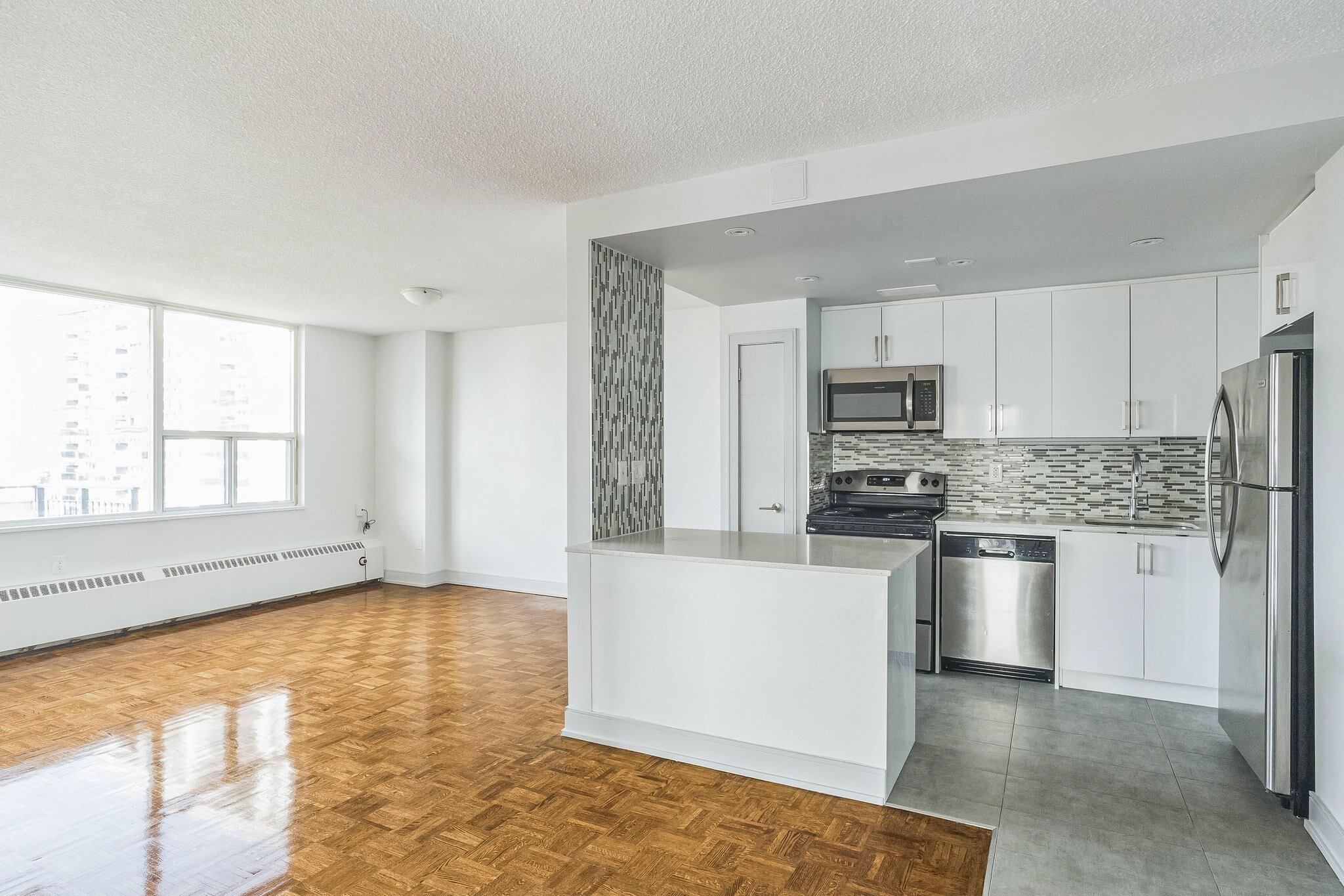 77 Davisville