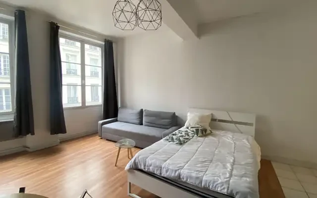 PARIS 2e·28m²·F1·Studio·With furniture 3