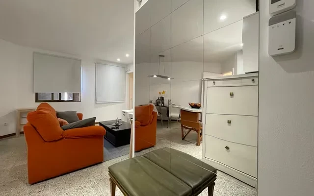 Entire rental unit in Barcelona, Spain 4