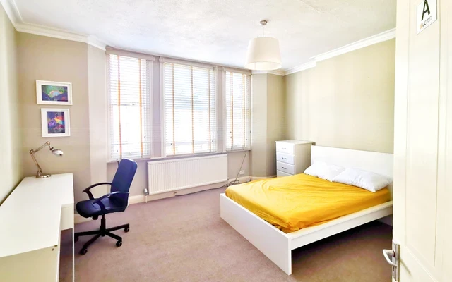 Kenway Road B 3