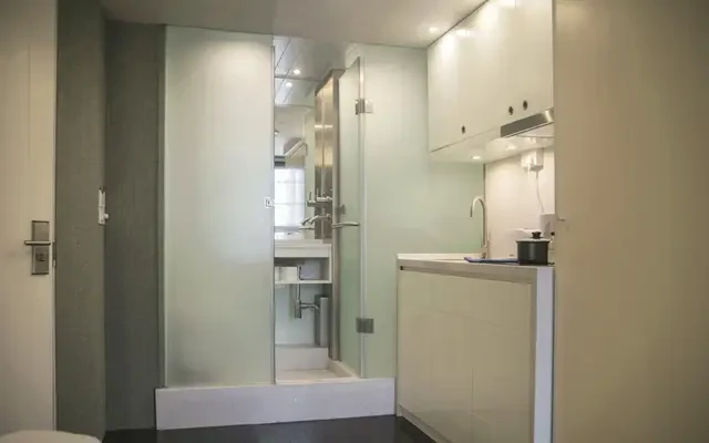 residence in Edgware 3