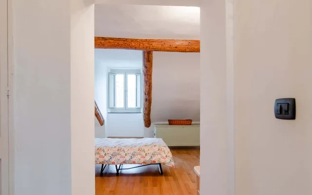 Garibaldi 9 Apartment 4