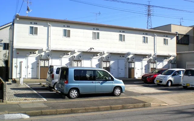 レオパレスフローラ 0