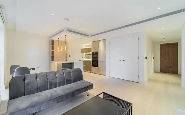 Cascade Way, London, W12 7RD 1