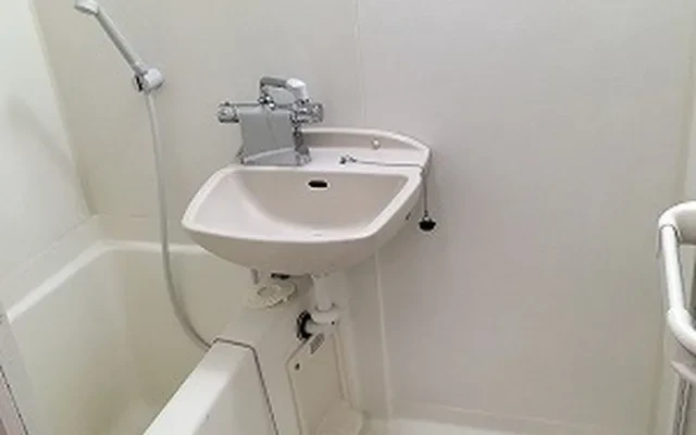 レオパレスロイヤル 4