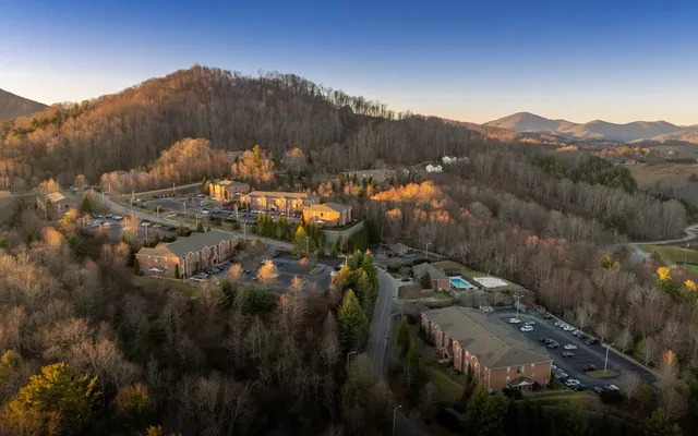 Mountaineer Village 1