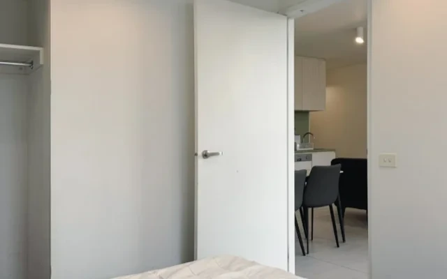 673 LaTrobe St 4
