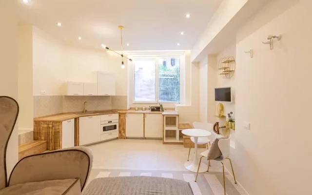 Apartment in Via Vincenzo Foppa, Milano for 37 m² 0