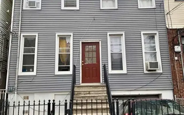 235 Webster Ave Unit 1 0