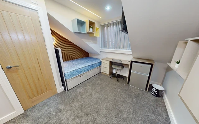 Shared Place·6B6B···47 Selly Hill 2