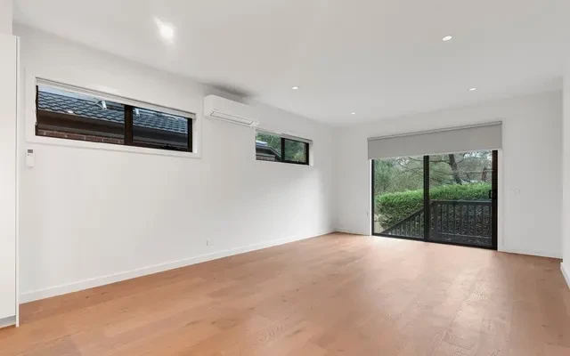 1/7 Maurine Court, Ringwood North 2