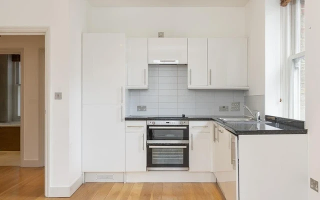 LH-Berwick Street - London student accommodation