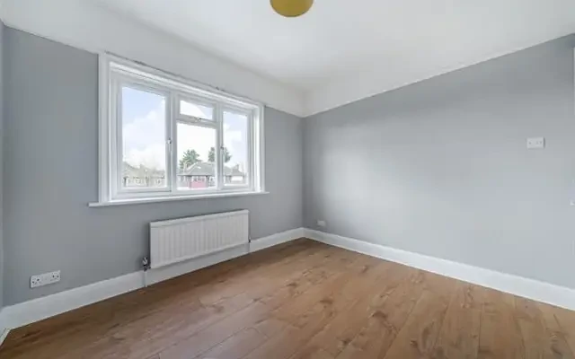 Gunnersbury Avenue, London, W5 4HB 3