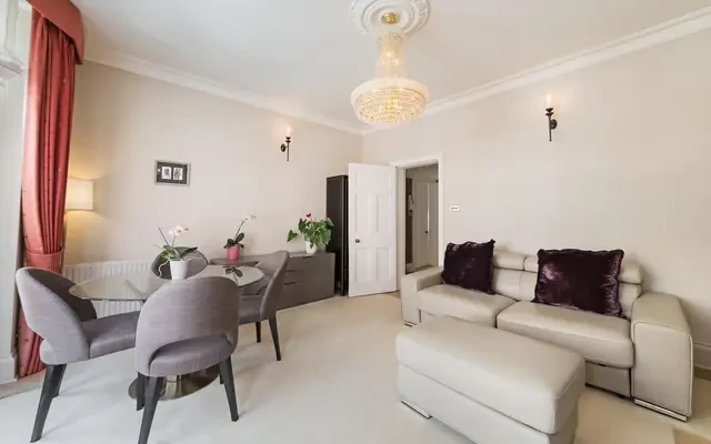 Portman Mansions, Chiltern Street, London, W1U 6NX 3