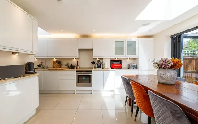 Quicks Road, London, SW19 1EZ 1