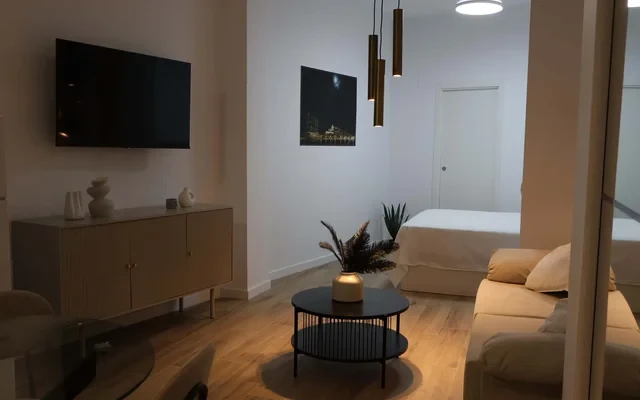 Apartamento en Plaza Ricardo Verdugo Landi, Malaga 3