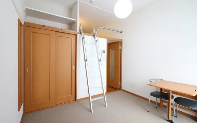 レオパレス洛西 3